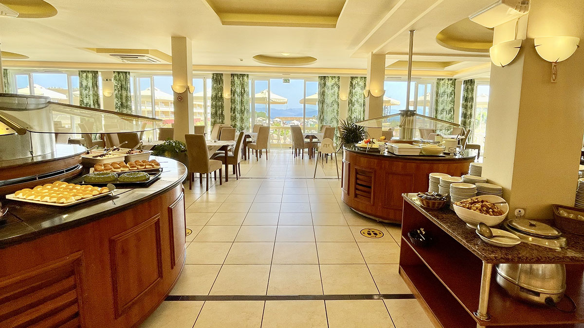 Canvas by Mitsis Messonghi